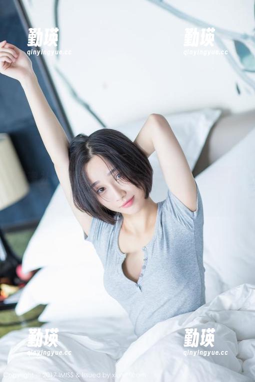 爱蜜社 - 杨晨晨sugar默默把白裙穿得如此多情，作品到底有多好看？