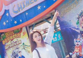 爱蜜社 – 在线油亮巡演！杨紫嫣Cynthia的高清写真，万万没想到今天的主角是她的皮肤！