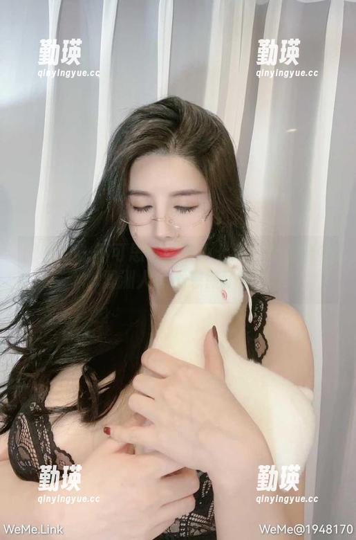 猪小七 微密圈 - 不可思议!猪小七清纯美图合集,澳洲人想不想脏了眼?