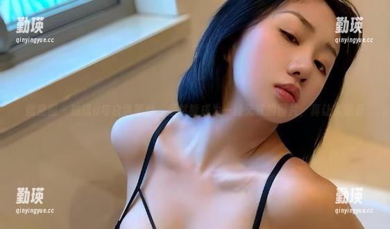 微密圈 - 瑜瑾u与白色蕾丝，居然能成为一幅无罪的图片，真让人惊讶