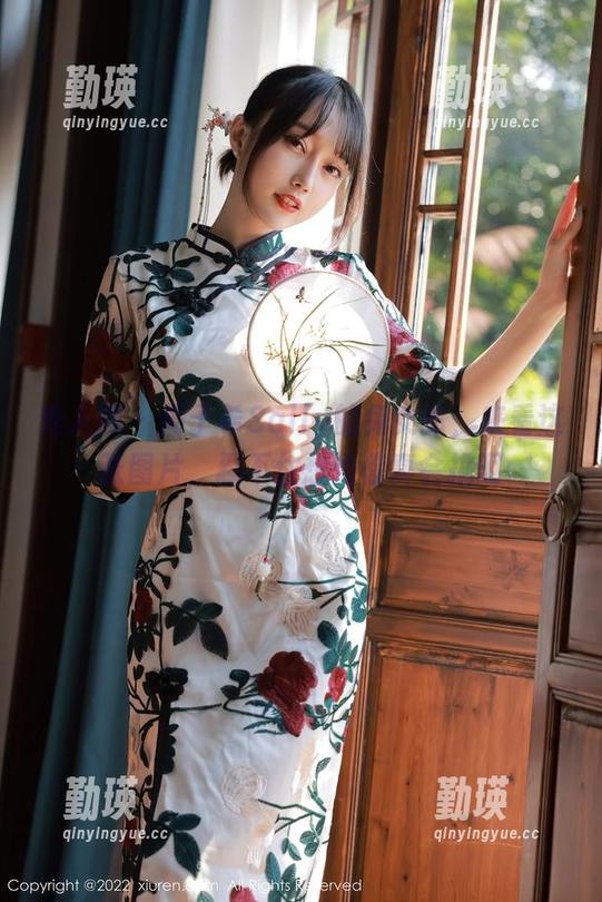 秀人网 - 周于希Sally的兔女郎，来看这张图片，忍不住想说你真会挑啊