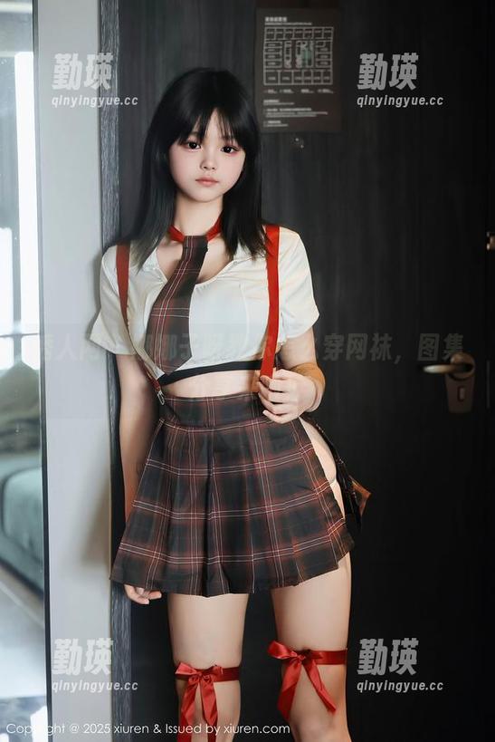 秀人网 - 娜娜子呀教你怎么穿网袜，图集分享来啦！