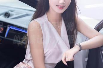 秀人网 – 户外也可以无圣光，媃柔rourou的合集让你大开眼界。