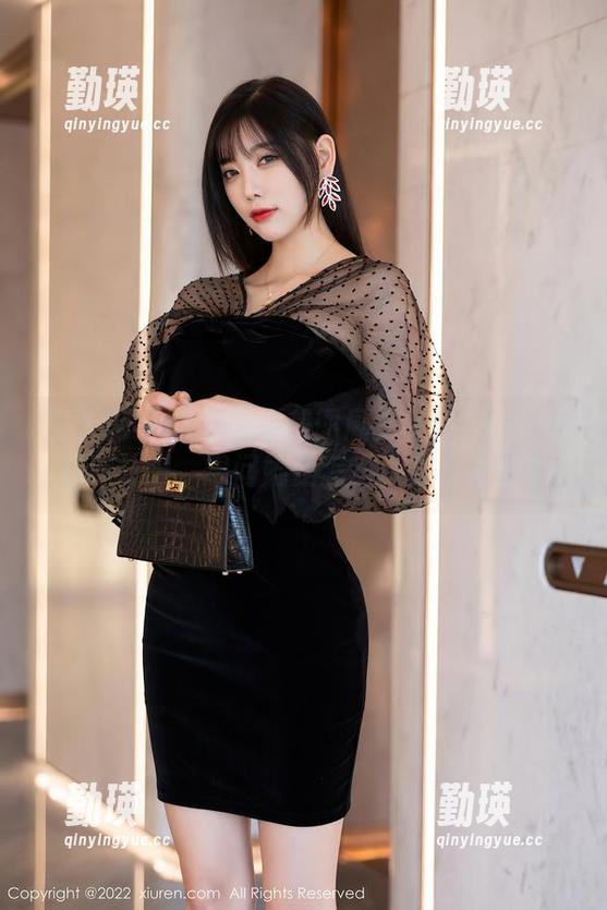 秀人网-杨可可coco 秀人网 - 个人在线美图展:杨可可coco那身礼服,想问她是怎么敢穿出去的?