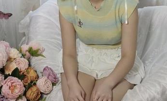 绮梦摄影 – 被这个全套的月月学妹图包惊艳到，不知道该怎么评价才好…