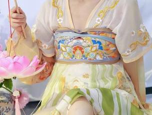 绮梦摄影 – 居家也能很撩？雪莉的定制图片大作战！