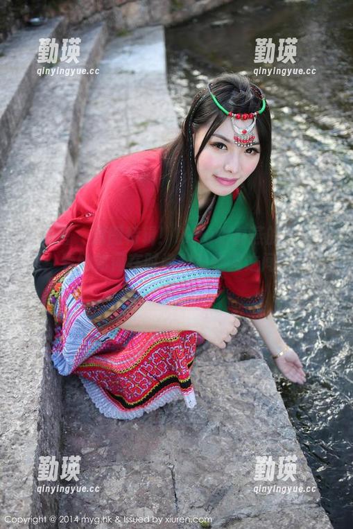 美媛馆 - 原图特辑！luna张静燕的豹纹挑战：看她如何在时尚和动物园之间游刃有余。