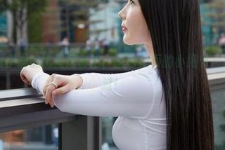 蜜桃社 – 看伊琳的比基尼私拍，图包里面的小细节一样都不能放过！