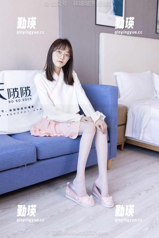袜啵啵 - 谁能抗拒小沫的高跟凉鞋？这都是些无处不在的资源啊。