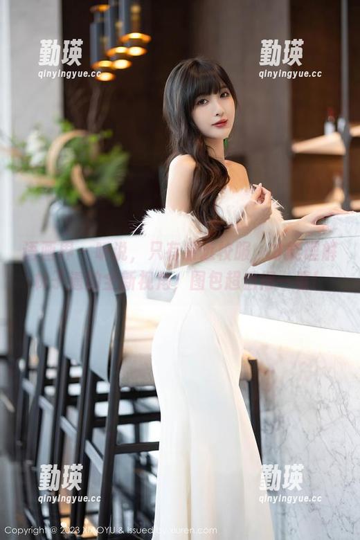 语画界 - 听说，只有靠近校服，才能理解林子遥的全新视角，图包超值得一看！