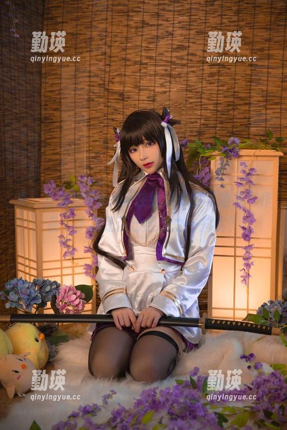 来，看起起子vvvv在线发布的“油亮”作品，手指是否已经为之一抖呢？