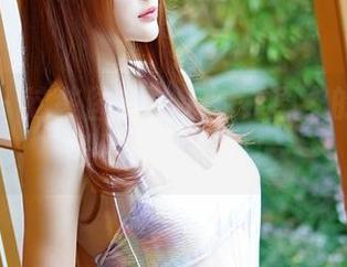 青豆客 – 这些图片让人对乔恩夕的美脚欲罢不能，求救！