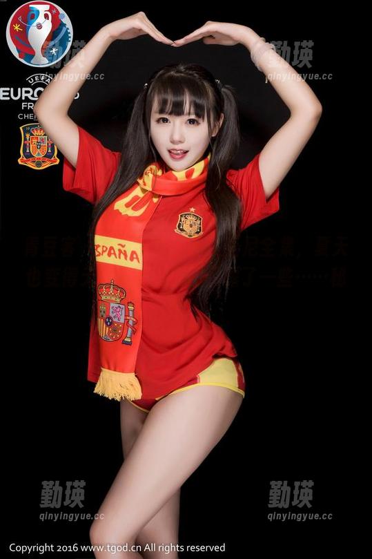 青豆客 - 有了吕梦玉的比基尼全集，夏天也变得无比火热，原图暴露了一些……秘辛？
