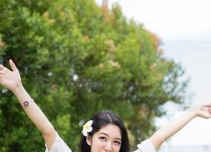 魅妍社 – 反复琢磨，王婉悠Queen的天台图册中，原图里意义到底藏在哪里呢？